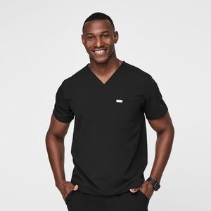 FIGS Leon Scrub Top - Black Short Sleeve
